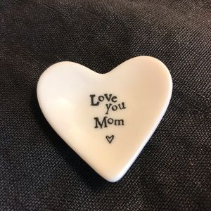 Gift for Mom: Heart-shaped ring plate holder